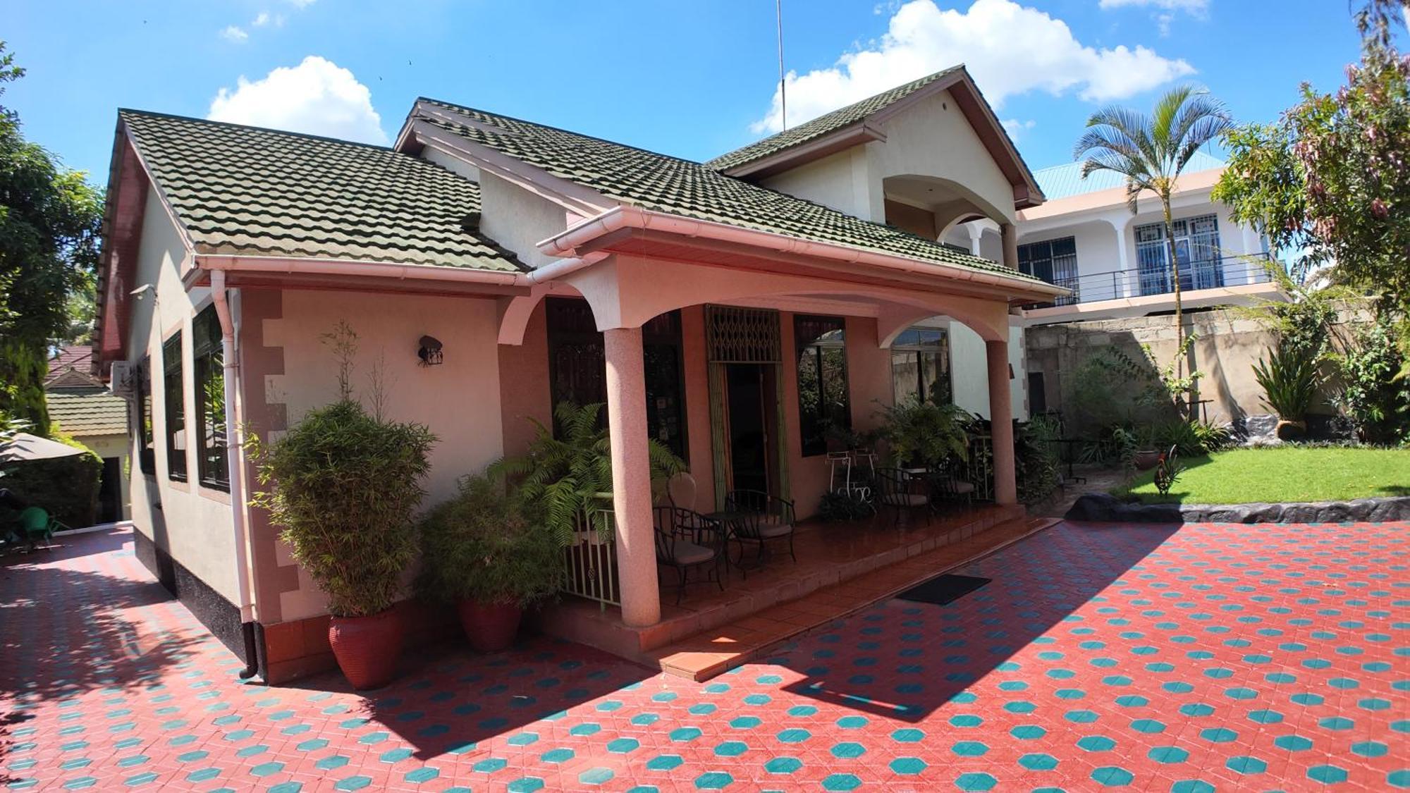 Korona House Hotel Arusha Exterior photo